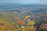 Vallée dans les Vosges avec reliefs érodés
